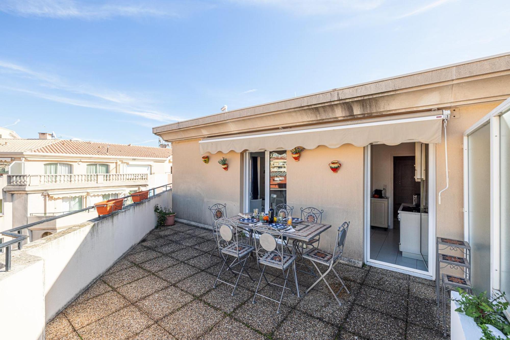 Victoria Bergamote Attic - Happy Rentals Menton Exterior foto