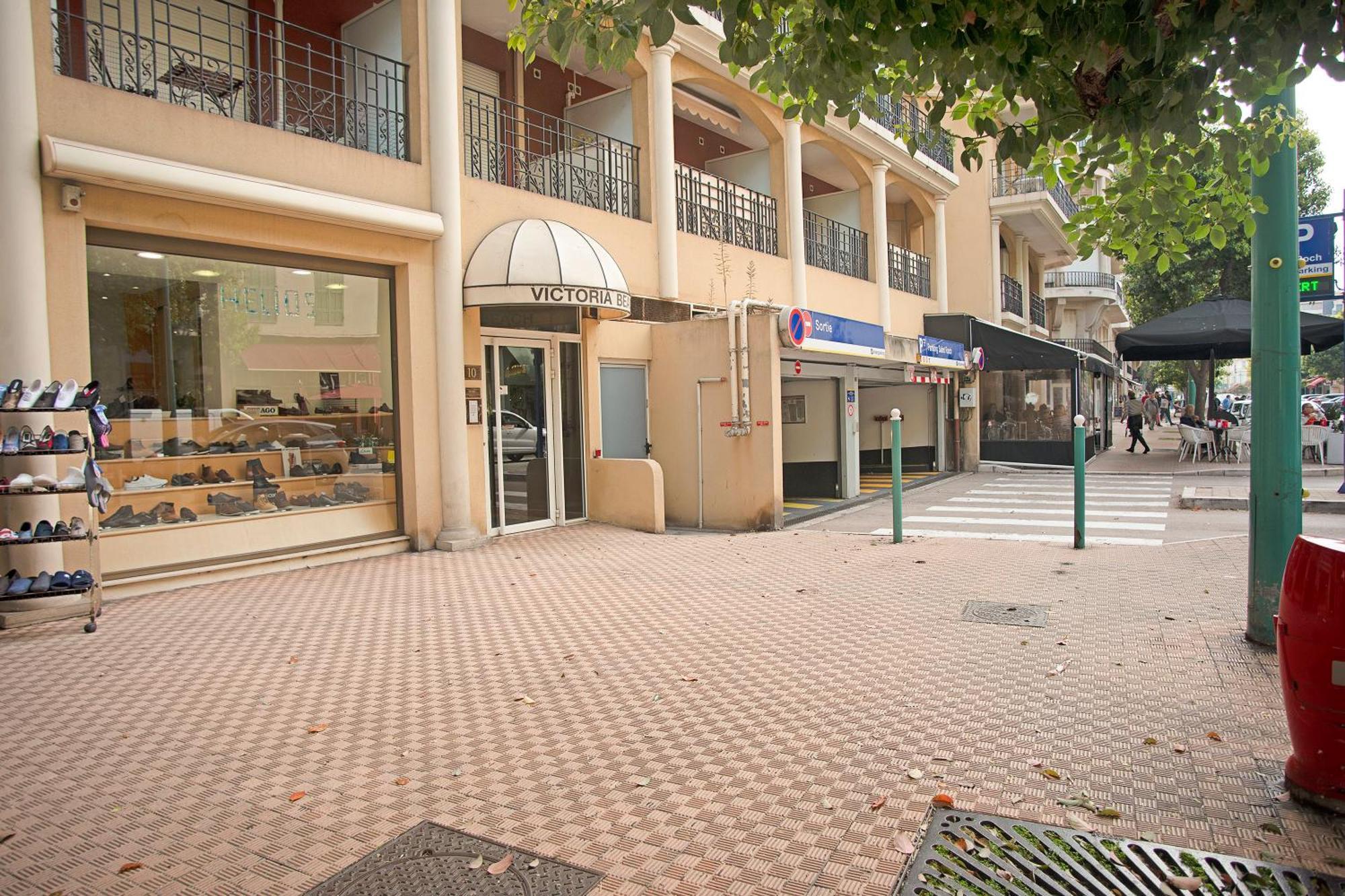 Victoria Bergamote Attic - Happy Rentals Menton Exterior foto