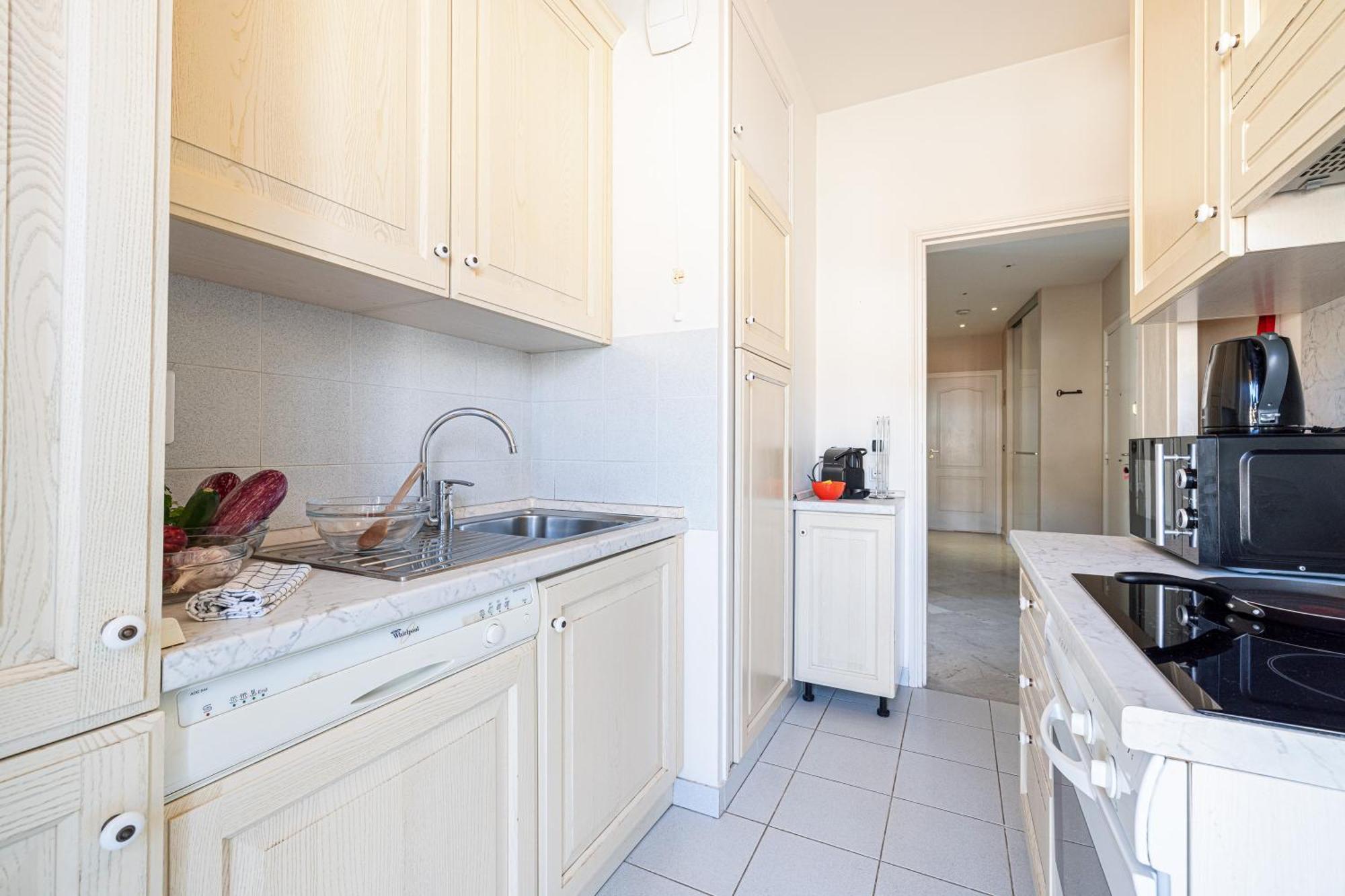 Victoria Bergamote Attic - Happy Rentals Menton Exterior foto